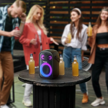 Parlante Bluetooth Tronsmart Halo 100 con sonido potente, bajos marcados y luces RGB. Ideal para fiestas, reuniones y eventos.